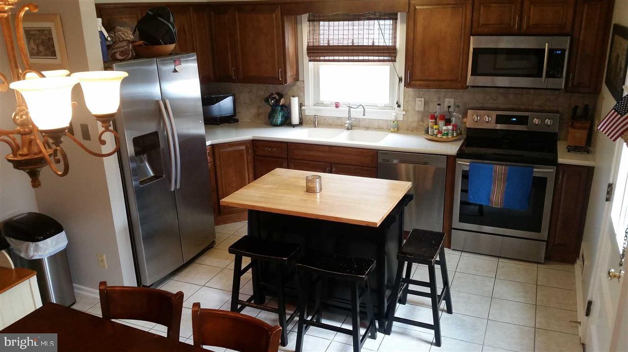 413 Appletree Road Camp Hill, PA 17011 - Photo 2 of 6 Gallery Image 2