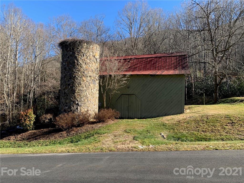 106 View Ridge Parkway Leicester, NC 28748 - Photo 10 of 27 Gallery Image 10