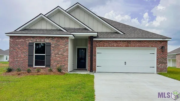 $269,900 | 3523 Chien Street, Zachary, LA 70791