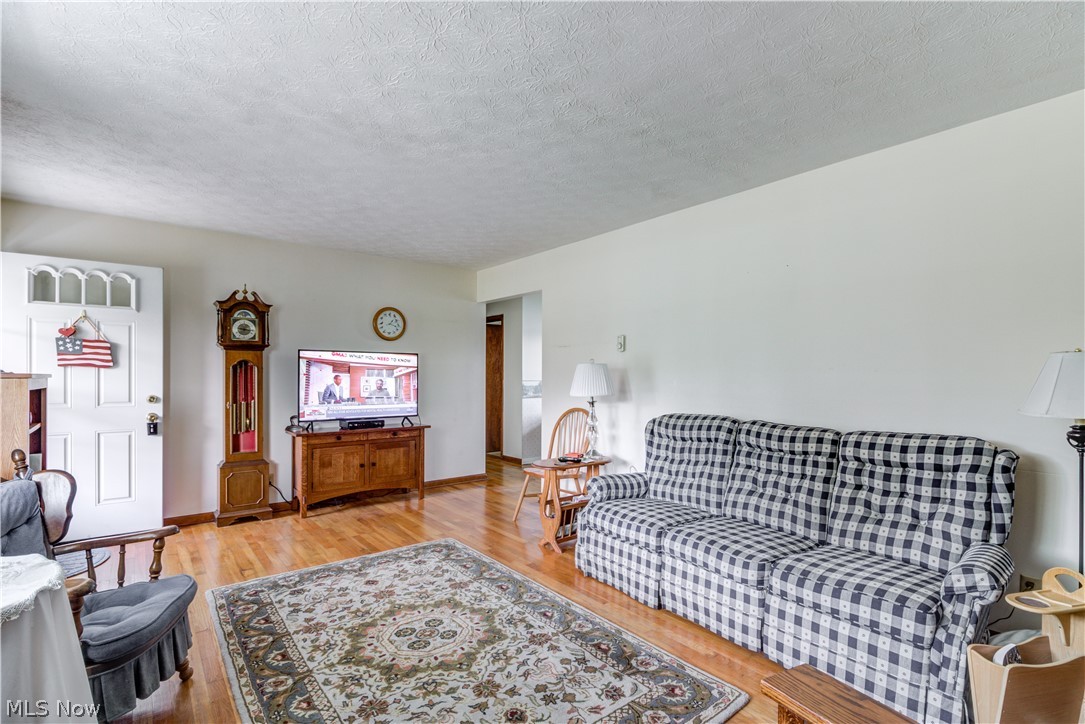 20871 Foster Road Wellington, OH 44090 - Photo 18 of 35 Gallery Image 18