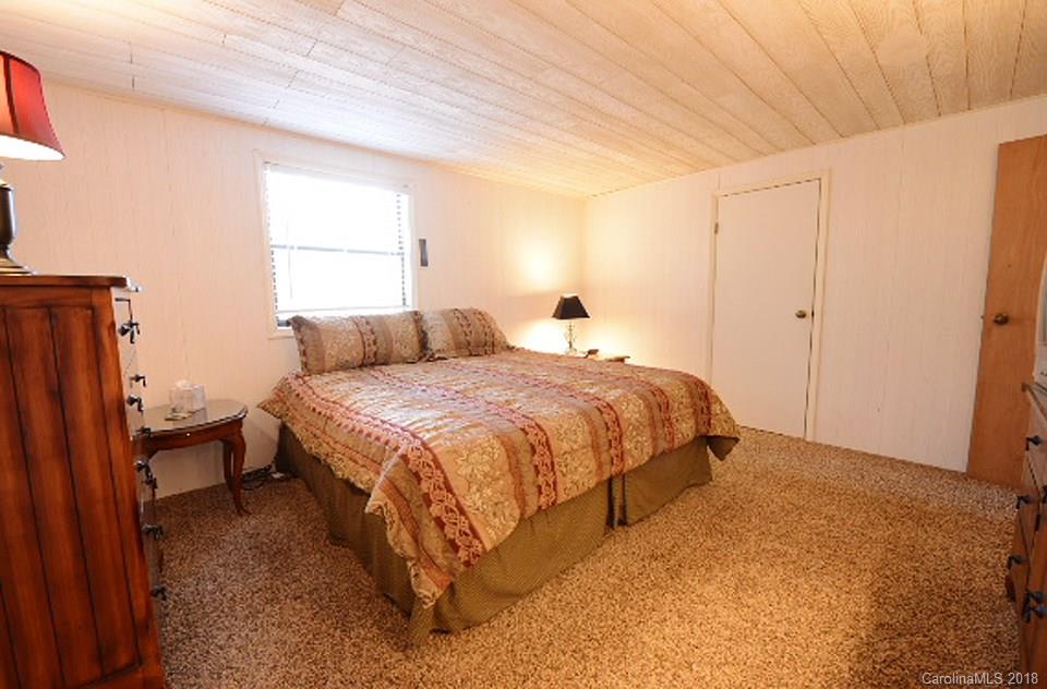 222 Cheulah Road Brevard, NC 28712 - Photo 22 of 36 Gallery Image 22