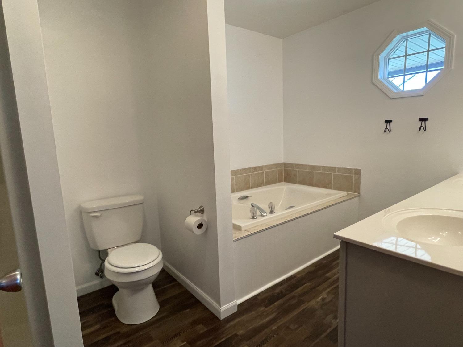 6787 Bud Ballard Rd Road Florence, IN 47020 - Photo 16 of 31 Master Bath