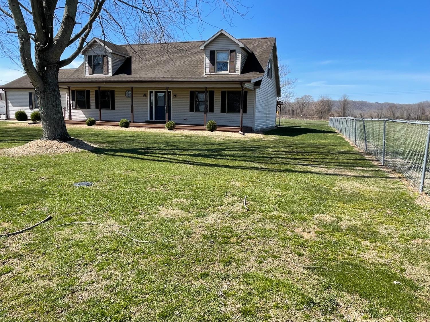 6787 Bud Ballard Rd Road Florence, IN 47020 - Photo 2 of 31