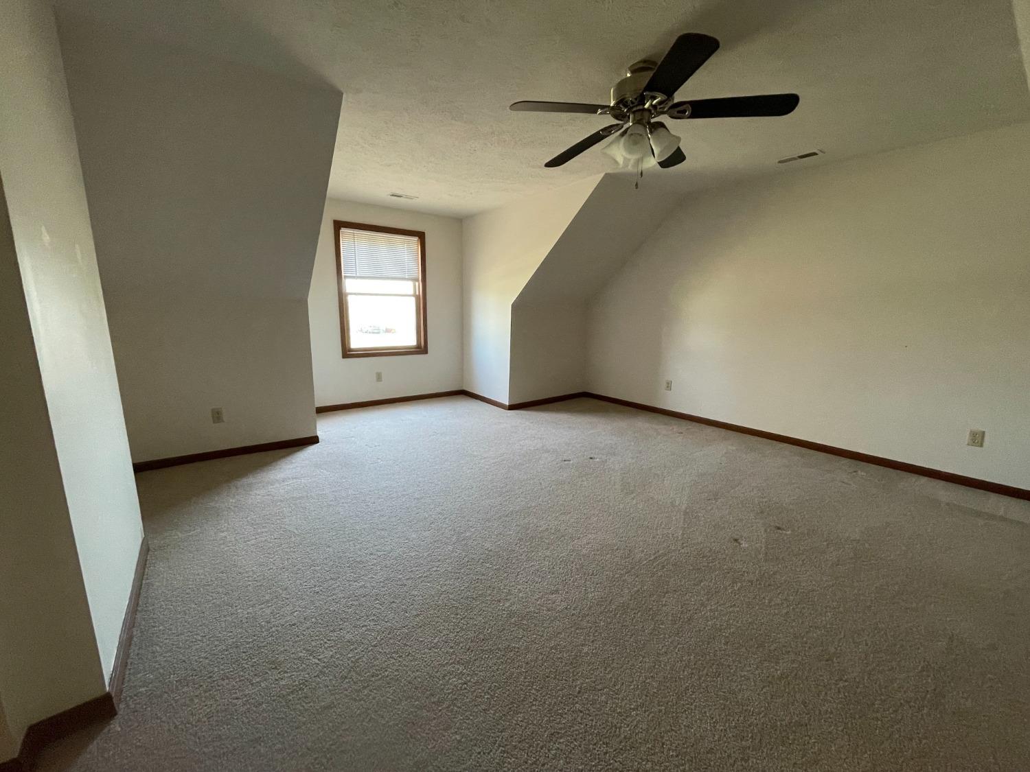 6787 Bud Ballard Rd Road Florence, IN 47020 - Photo 27 of 31 Bed 3 upstairs