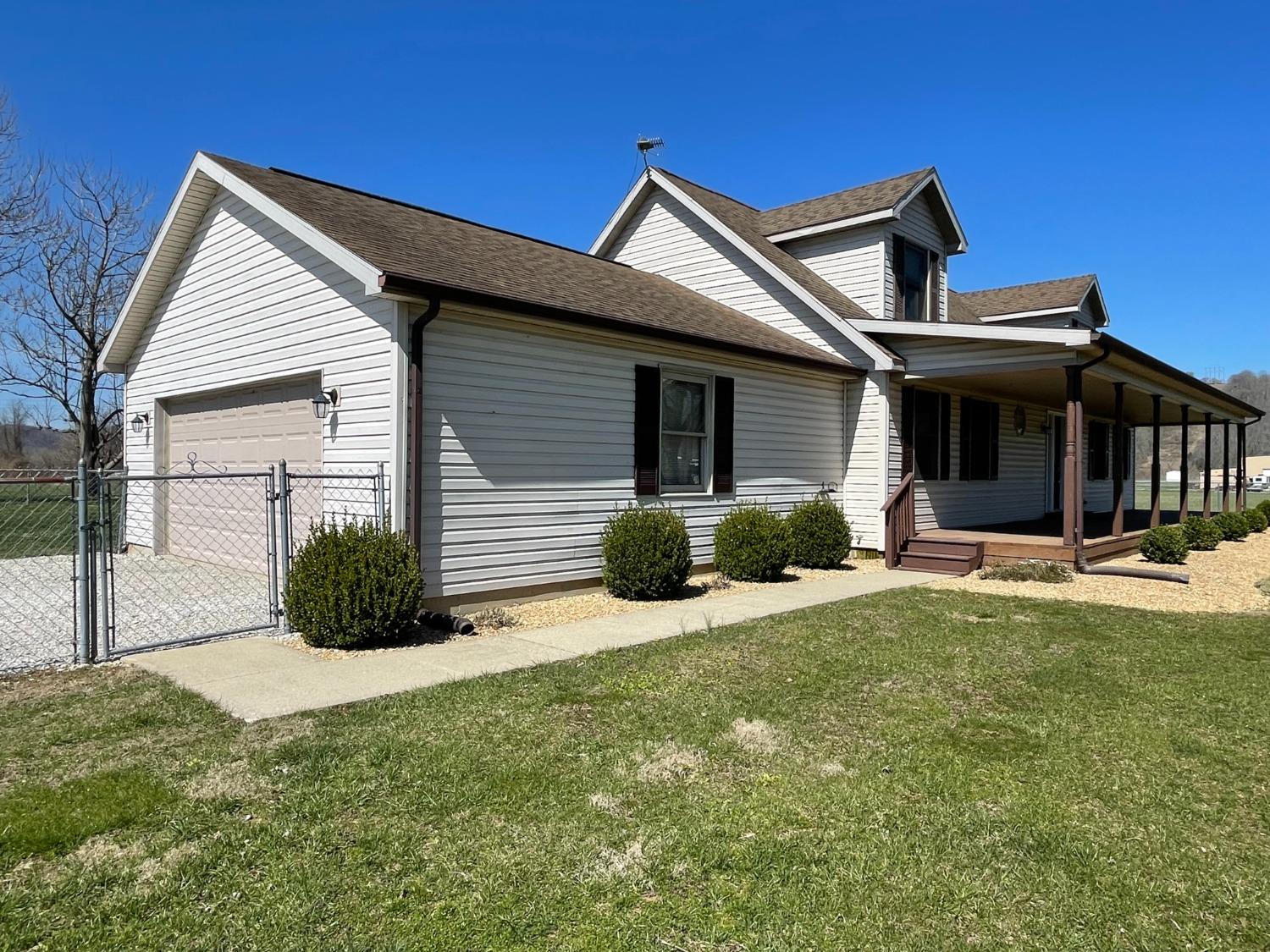 6787 Bud Ballard Rd Road Florence, IN 47020 - Photo 3 of 31