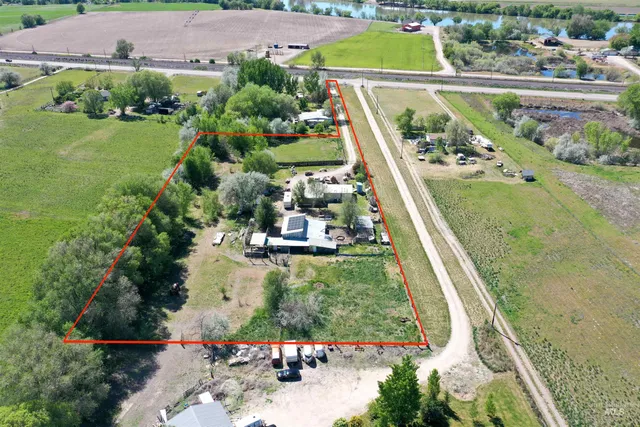 $255,000 | 12230 Highway 95, Payette, ID 83661