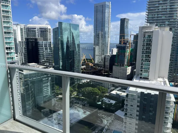 $3,800 | 1100 South Miami Avenue, Unit 3404, Miami, FL 33130