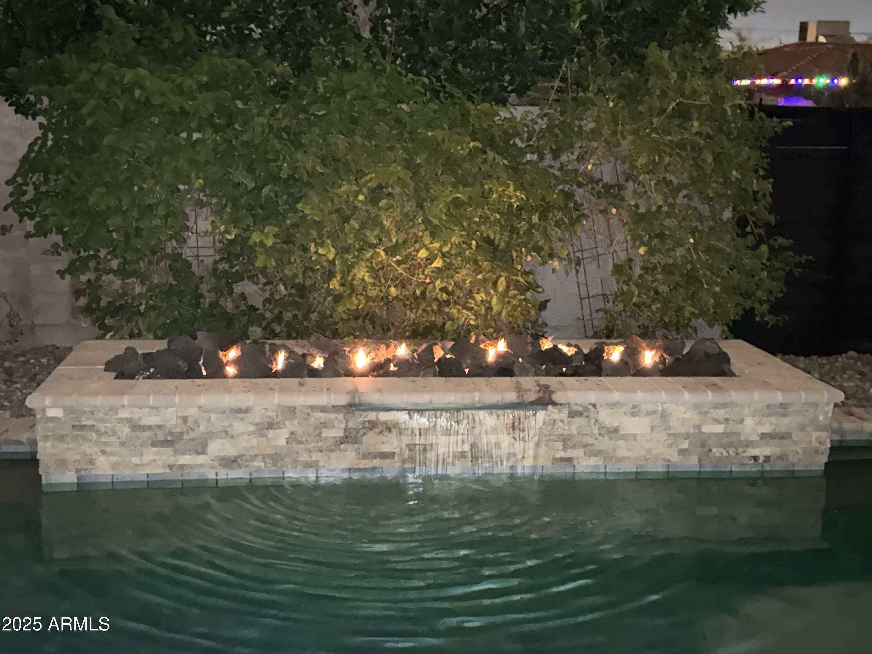 2402 North 37th Street Phoenix, AZ 85008 - Photo 36 of 44 a view of a lake view