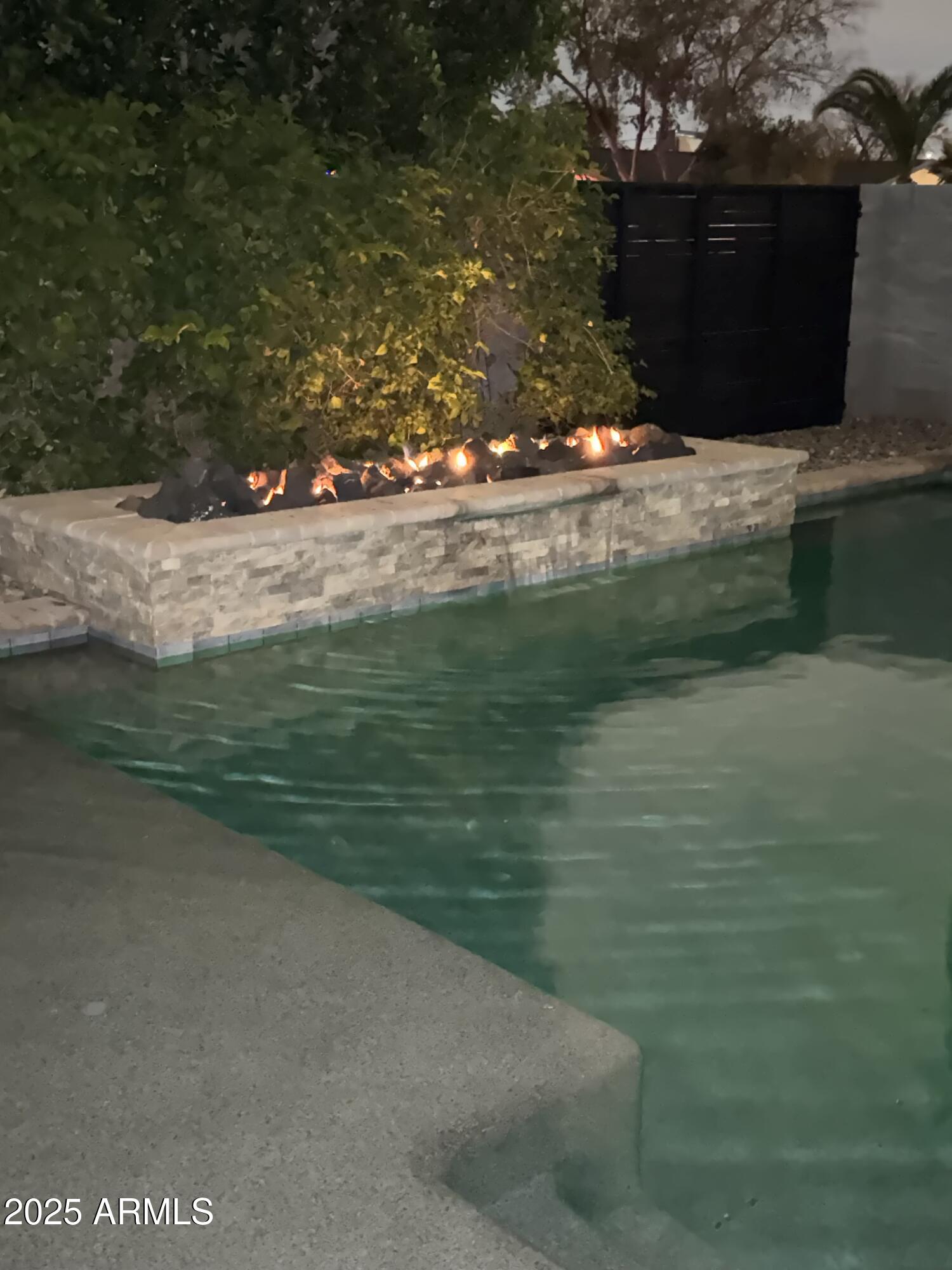 2402 North 37th Street Phoenix, AZ 85008 - Photo 43 of 44 a view of a yard