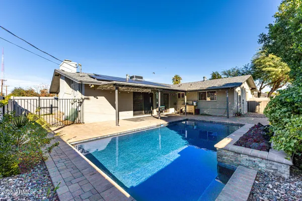 $665,000 | 2402 North 37th Street, Phoenix, AZ 85008