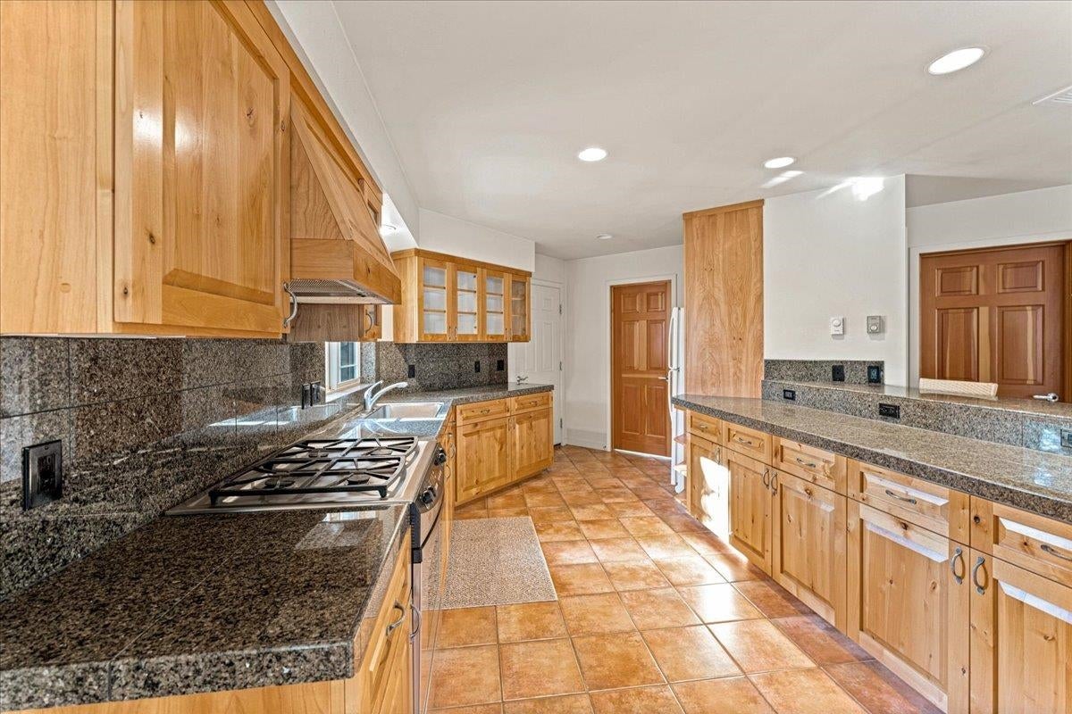 4215 Columbine Road Weed, CA 96094 - Photo 32 of 37 Gallery Image 32