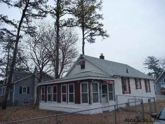 16 Dorlyn Road Colonie, NY 12205 - Photo 11 of 11 Photo 11