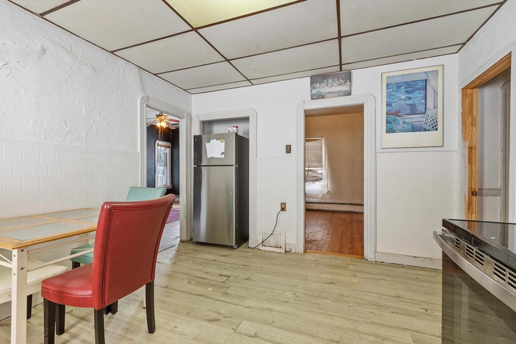 25 Mckinley Road Worcester, MA 01605 - Photo 11 of 40