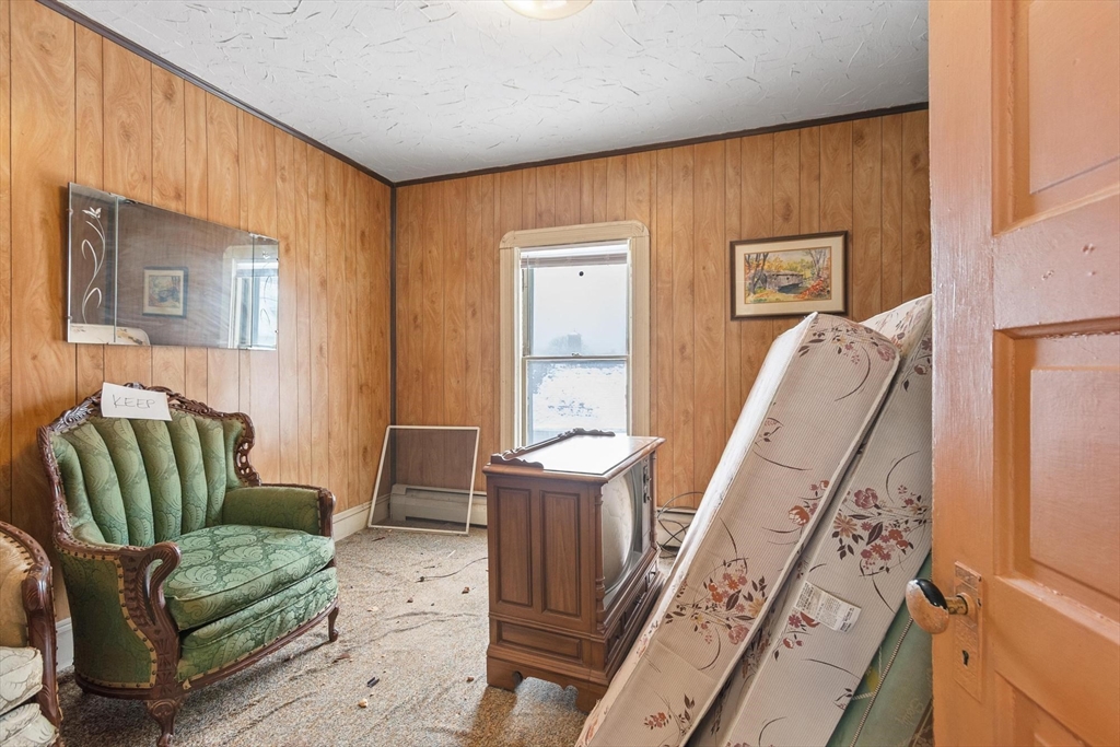 25 Mckinley Road Worcester, MA 01605 - Photo 29 of 40