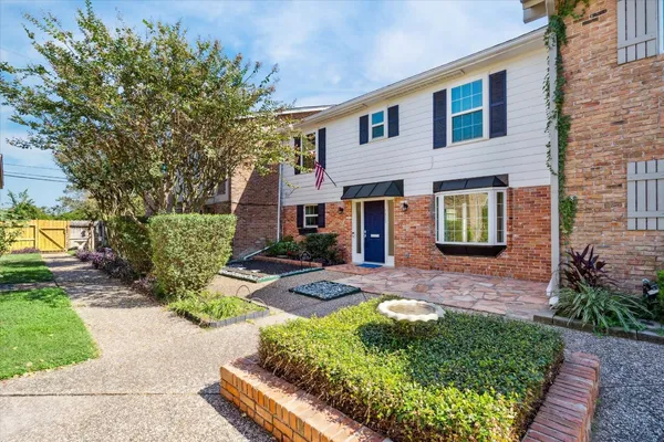 $2,095 | 1833 Saxony Lane, Houston, TX 77058