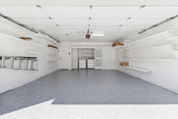 $2,095 | 1833 Saxony Lane, Houston, TX 77058