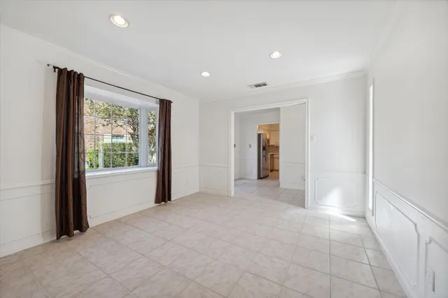 $2,200 | 1833 Saxony Lane, Houston, TX 77058