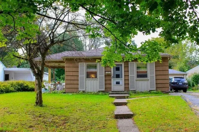 $319,900 | 822 Starwick Drive, Ann Arbor, MI 48105