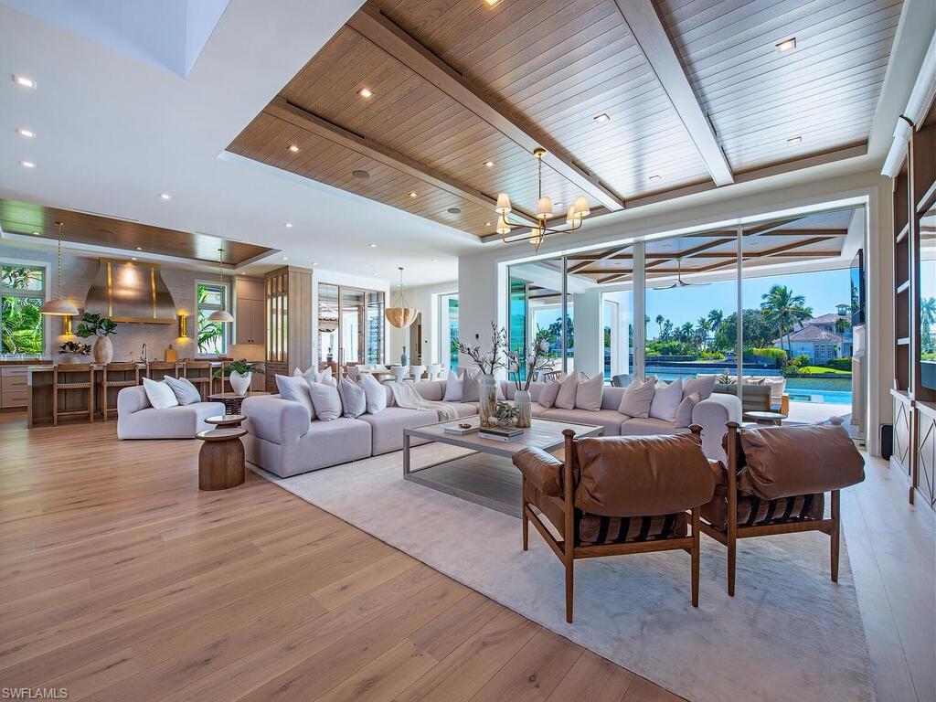 306 Springline Drive Naples, FL 34102 - Photo 15 of 50