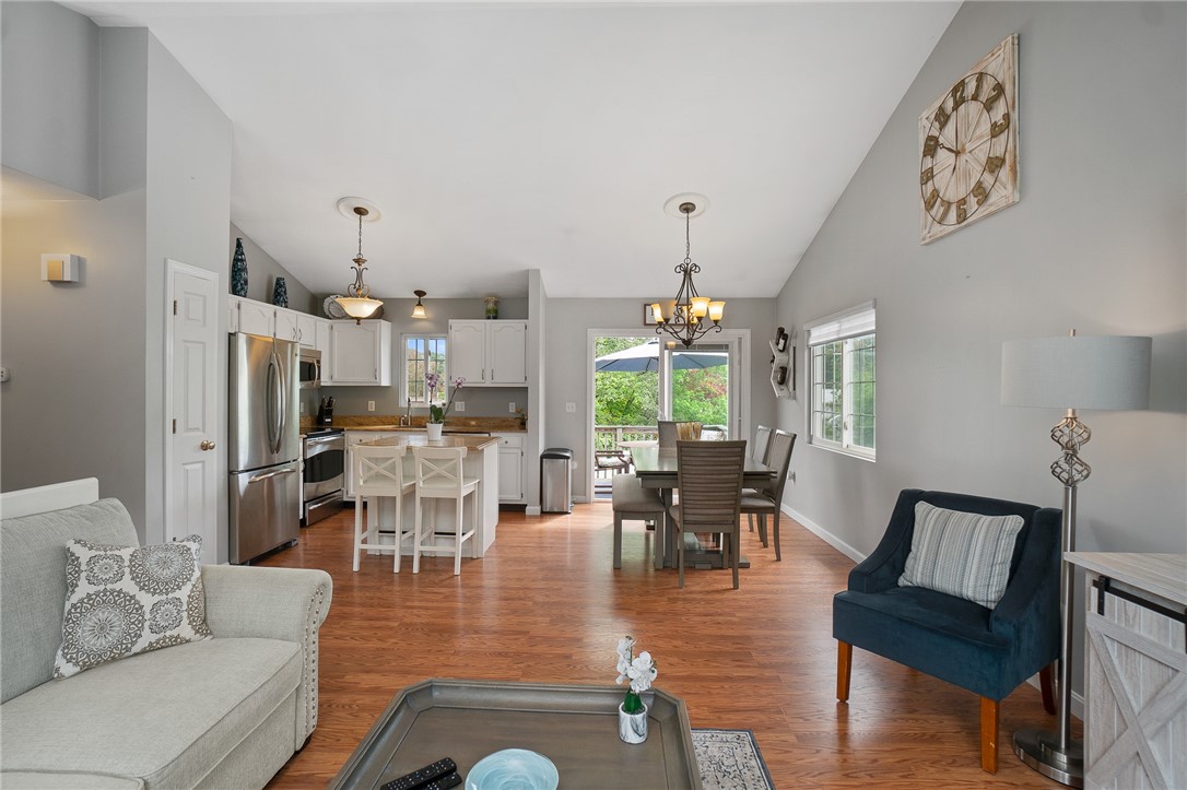 159 Mohawk Trail Cranston, RI 02921 - Photo 5 of 27 Gallery Image 5