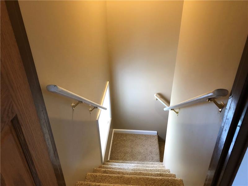 5352 Meadowcrest Road Pittsburgh, PA 15236 - Photo 15 of 23 Gallery Image 15