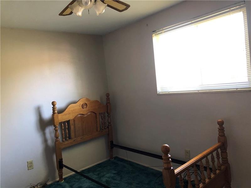 5352 Meadowcrest Road Pittsburgh, PA 15236 - Photo 6 of 23 Gallery Image 6