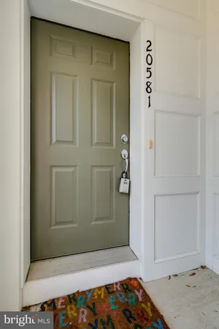 a view of utility room