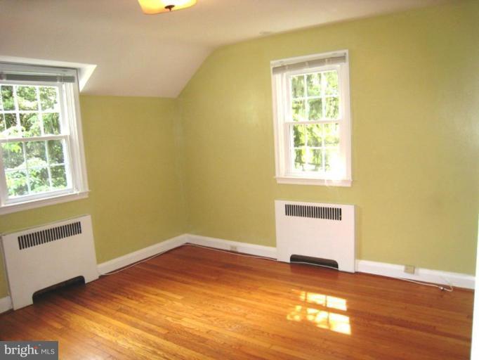 609 Hillen Road Towson, MD 21286 - Photo 3 of 18 Bedroom #3