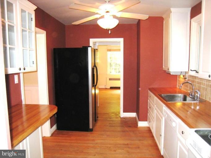 609 Hillen Road Towson, MD 21286 - Photo 8 of 18 Kitchen