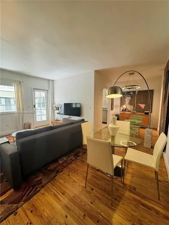 $2,500 | 1755 Washington Avenue, Unit 3C, Miami Beach, FL 33139