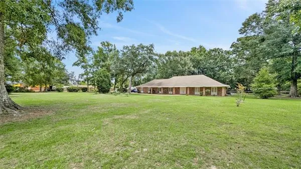 $3,000 | 61258 North Military Road, Slidell, LA 70461