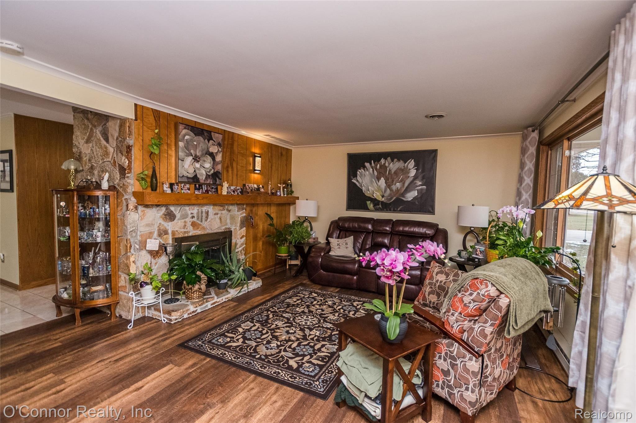 6838 Swartout Road Algonac, MI 48001 - Photo 7 of 38 6838SwartoutRd-3.jpg