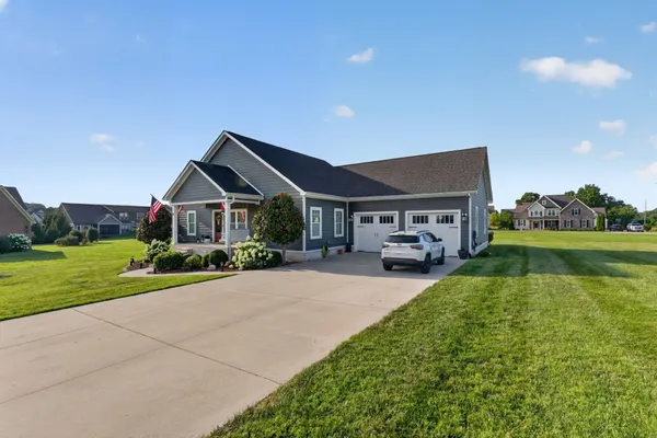 $459,900 | 102 CANNONBALL Court, Winchester, TN 37398