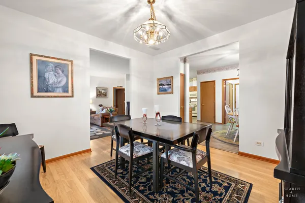 $279,000 | 110 Jockey Court, Grayslake, IL 60030