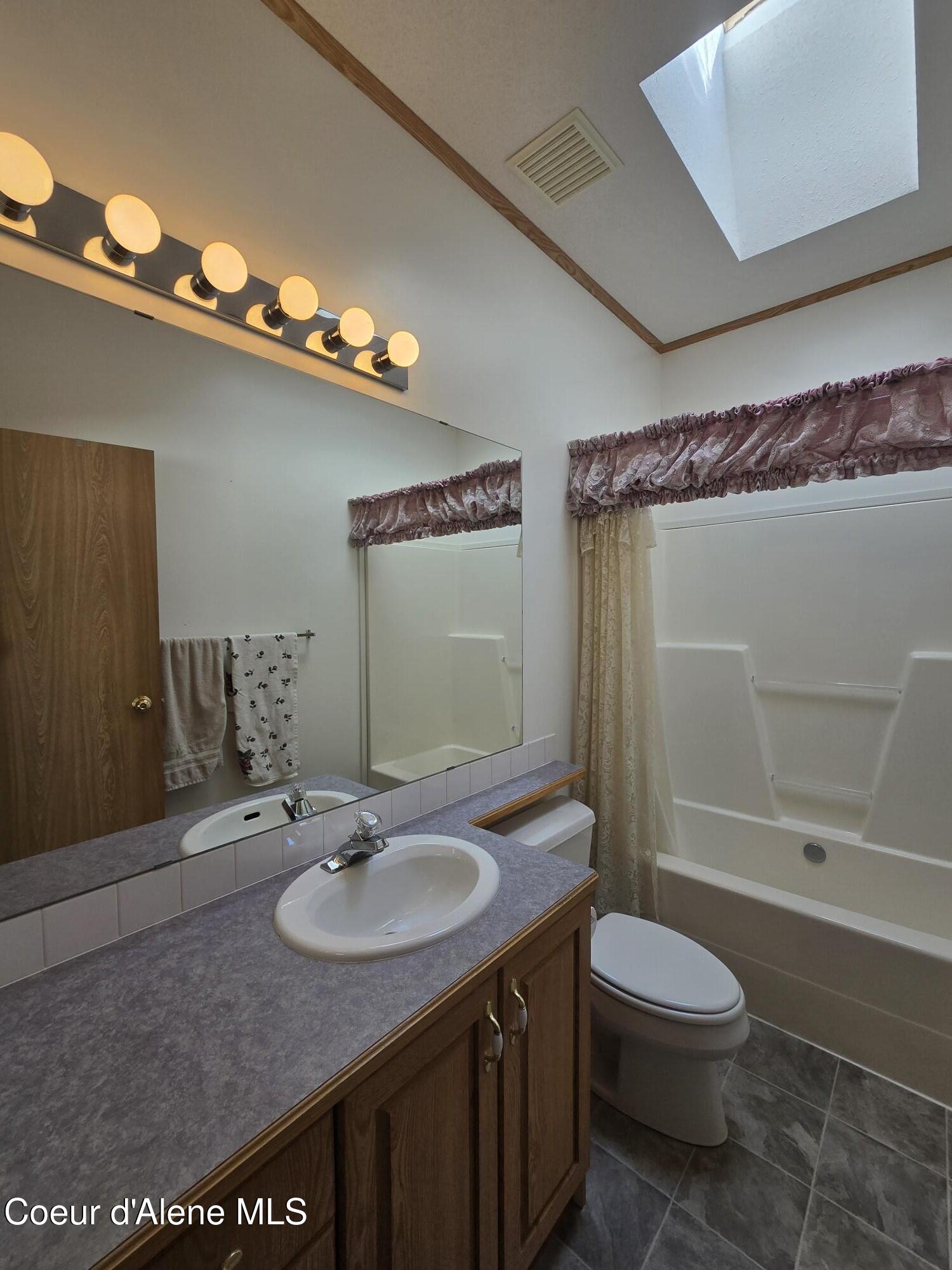 8473 West Rushmore Street Rathdrum, ID 83858 - Photo 20 of 72 20251010_113616