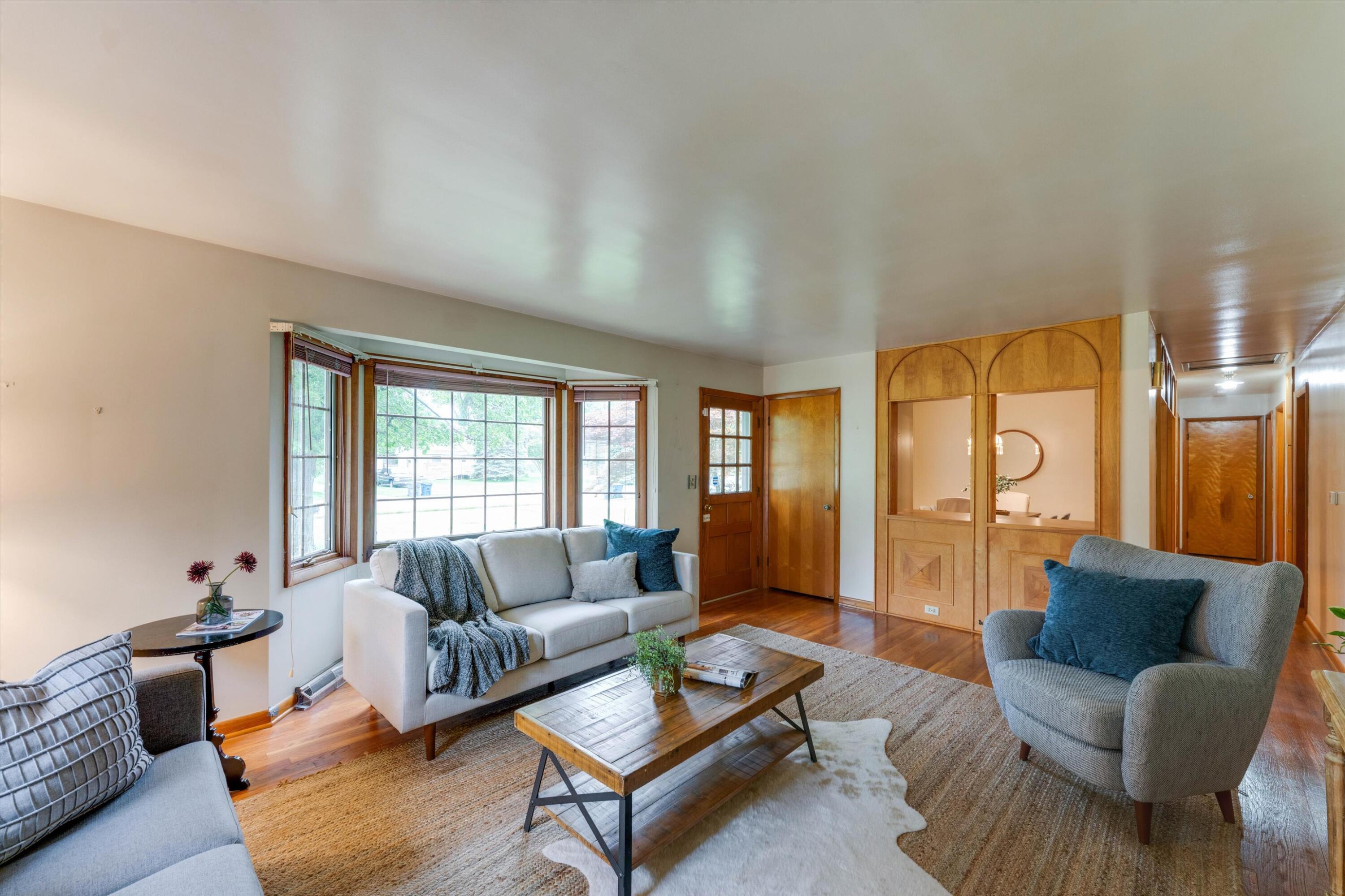 652 Bernhard Road Columbus, OH 43213 - Photo 11 of 53 17-dsc03085-dsc03087