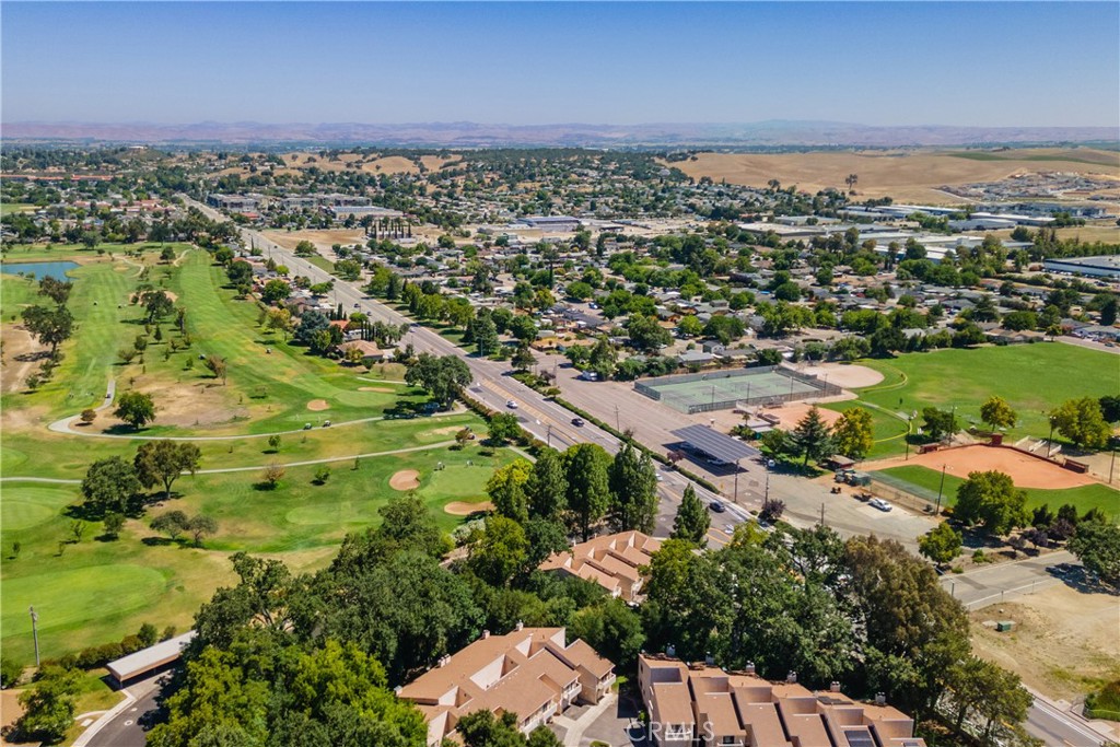158 Flag Way Paso Robles, CA 93446 - Photo 32 of 36