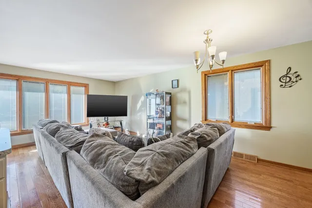 $340,000 | 5244 170th Street, Oak Forest, IL 60452