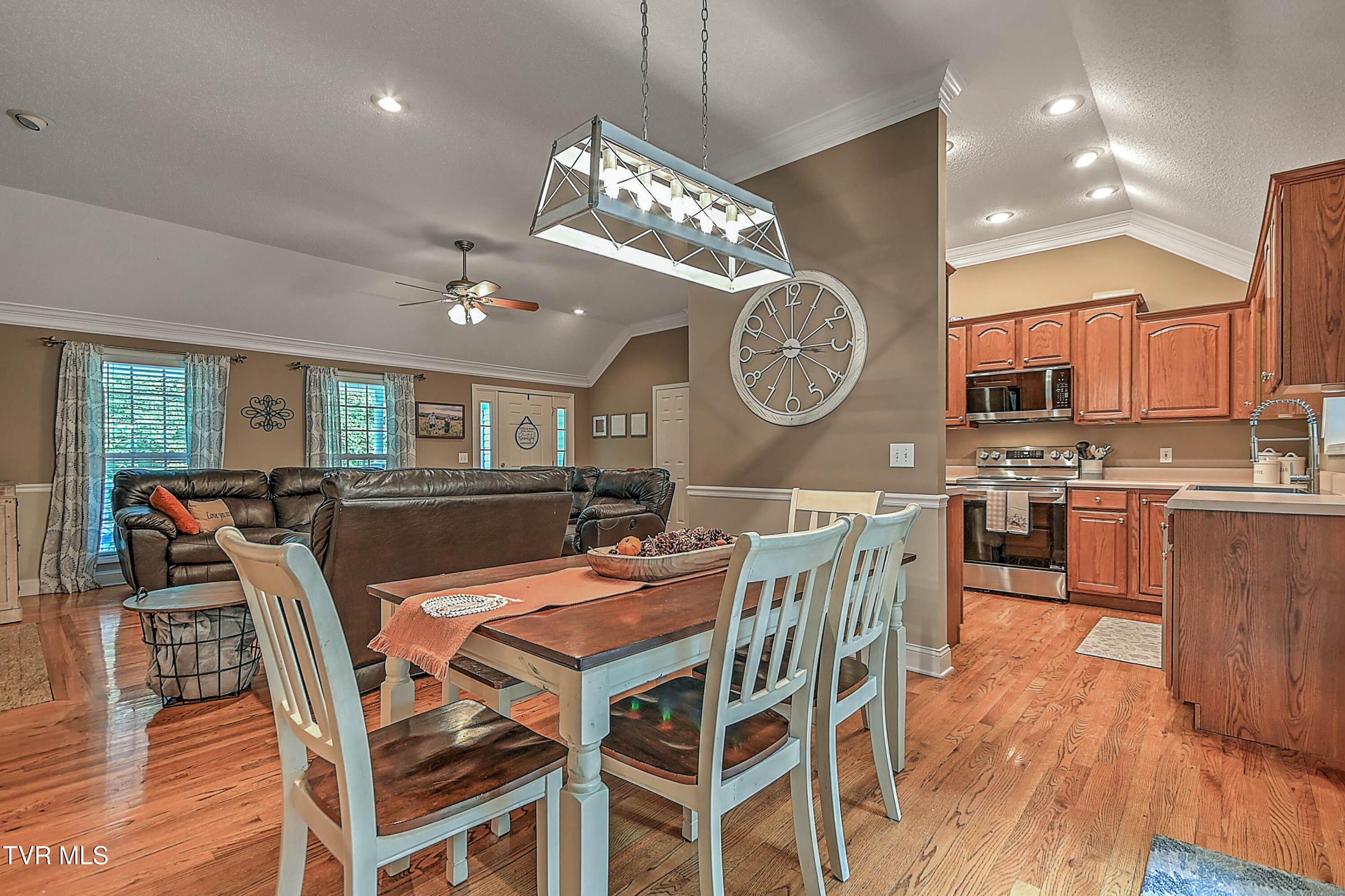 193 Pickens Road Kingsport, TN 37663 - Photo 15 of 53 193 Pickens HH-15