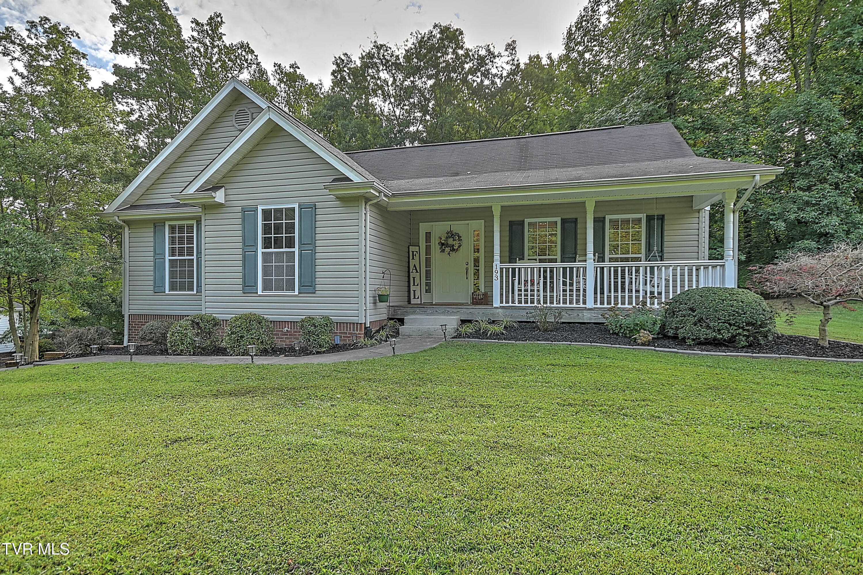 193 Pickens Road Kingsport, TN 37663 - Photo 3 of 53 193 Pickens HH-3