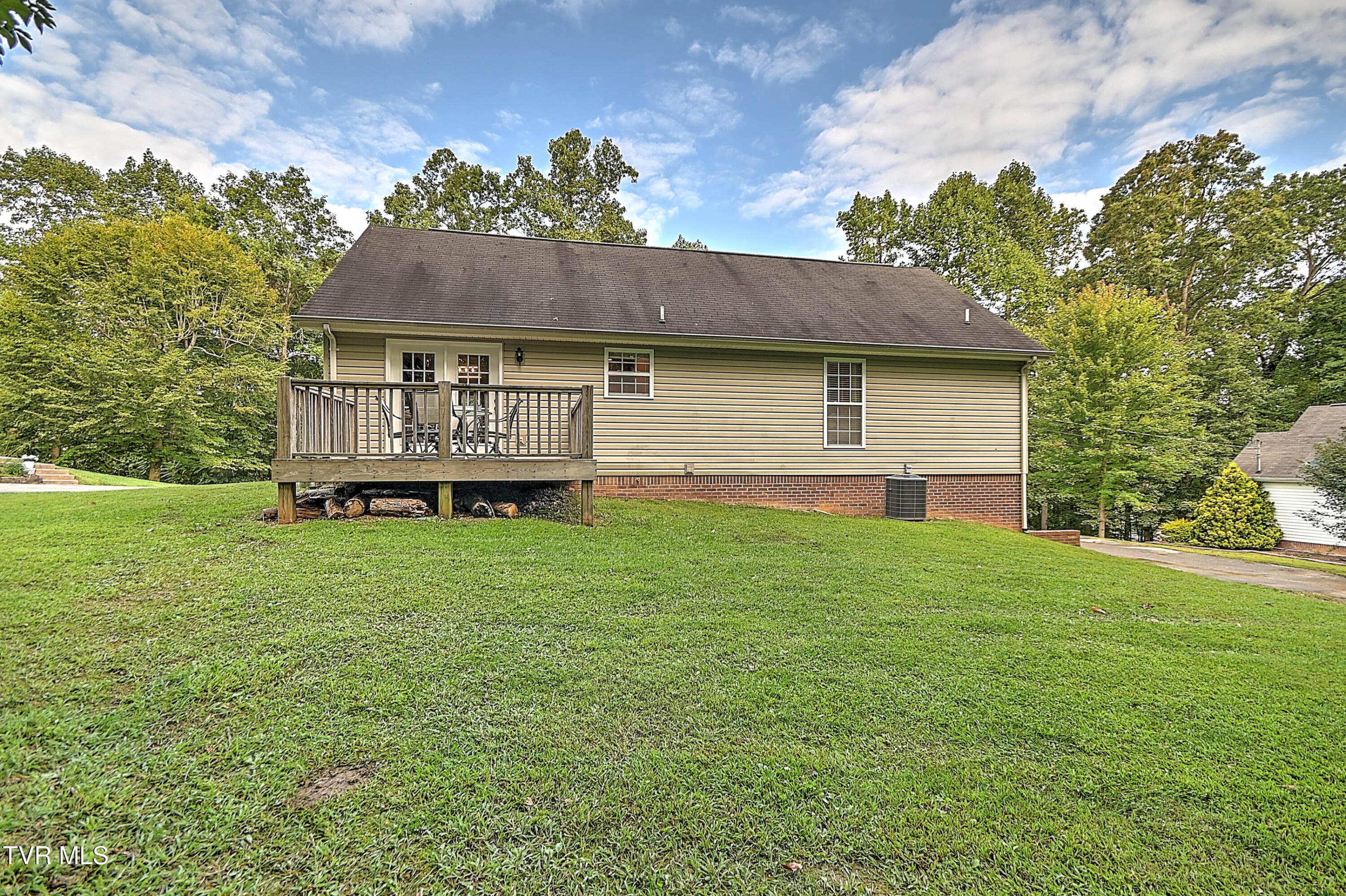 193 Pickens Road Kingsport, TN 37663 - Photo 40 of 53 193 Pickens HH-38