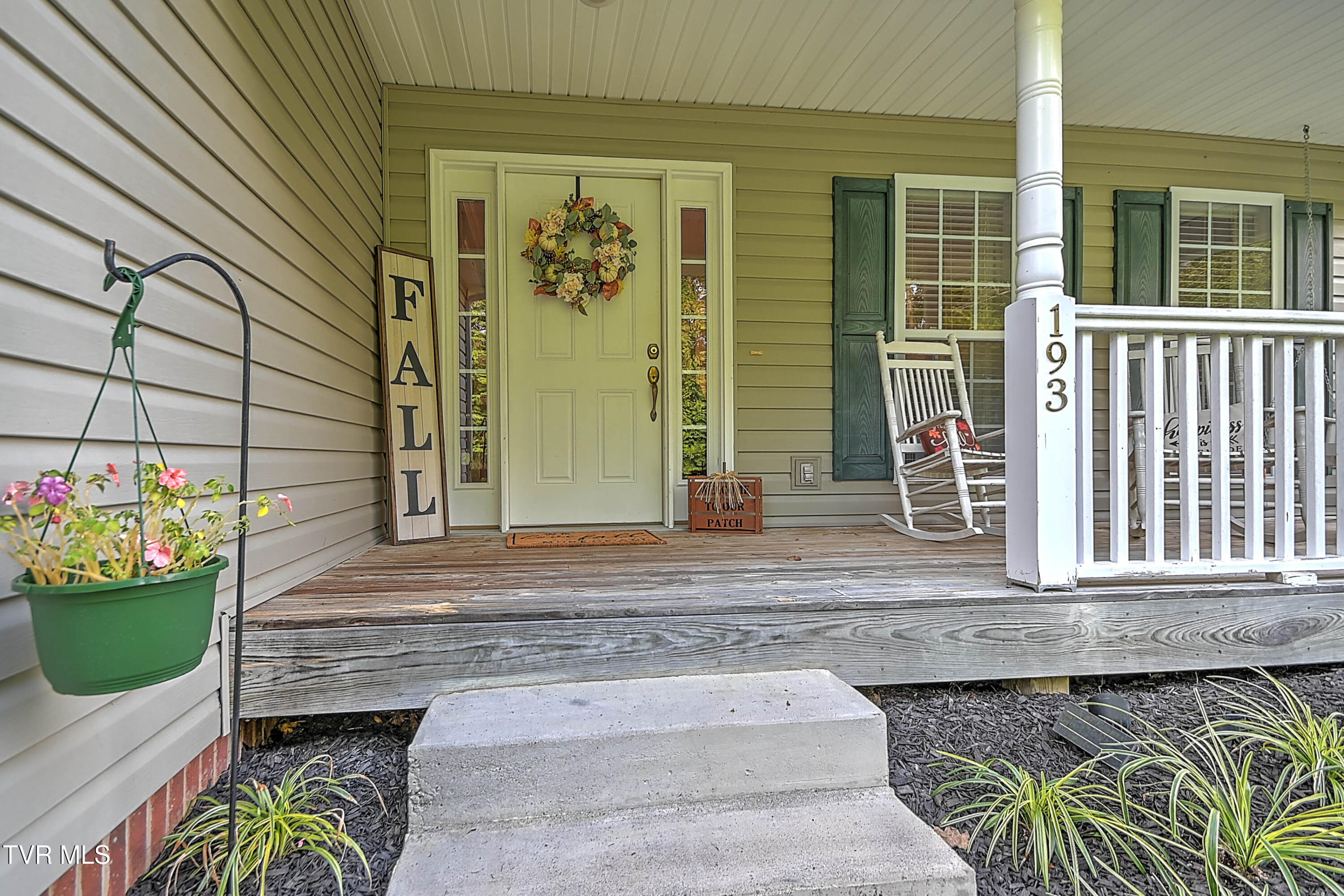 193 Pickens Road Kingsport, TN 37663 - Photo 5 of 53 193 Pickens HH-5