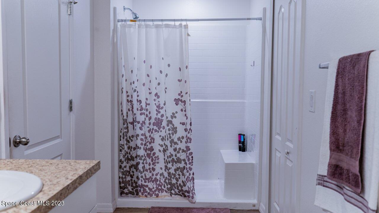 141 Tucson Road Southwest Palm Bay, FL 32908 - Photo 11 of 20 Master Bath
