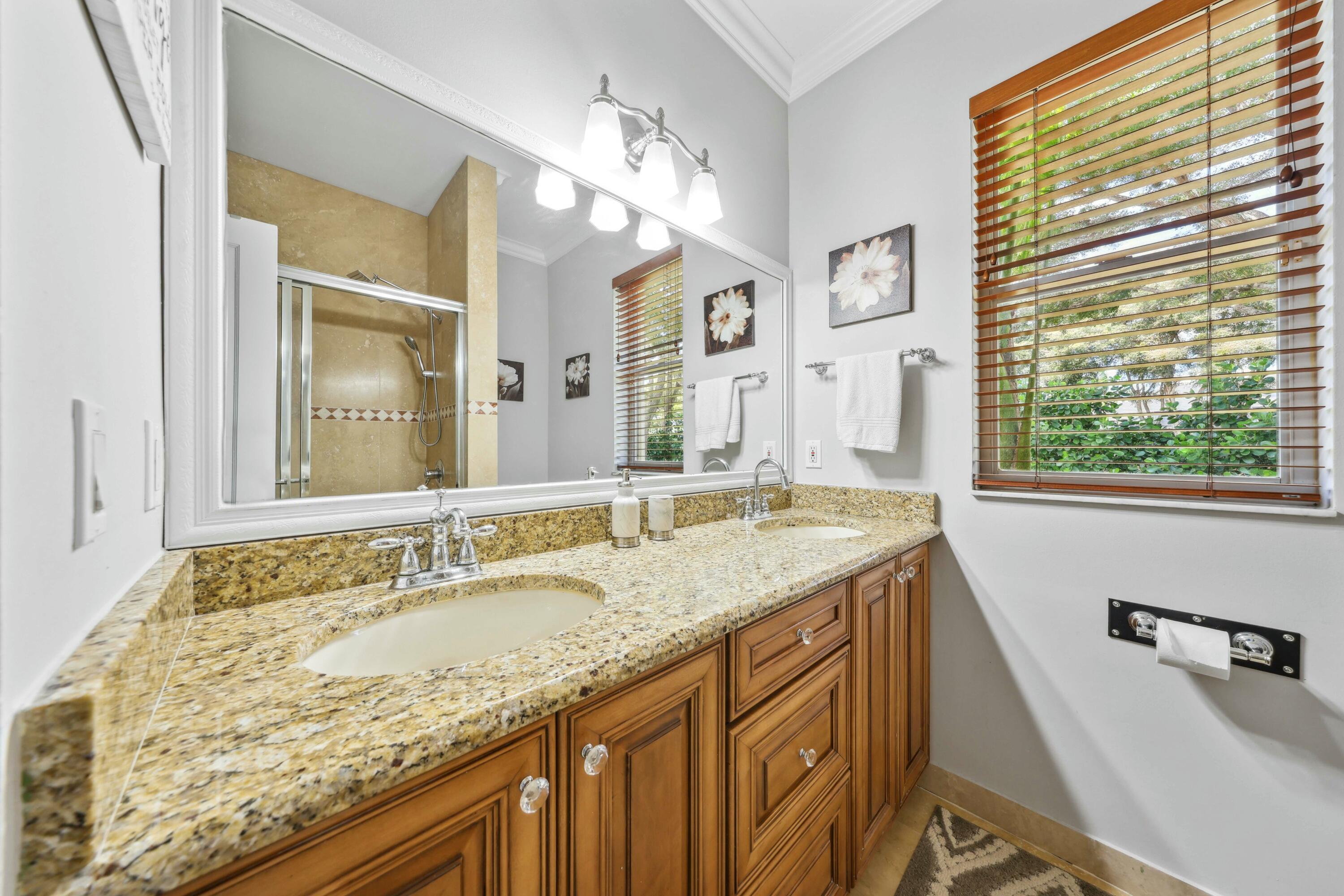 21632 Lynhurst Way Boca Raton, FL 33428 - Photo 26 of 43 Guest Bathroom 1