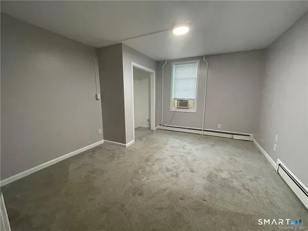 $2,150 | 1044 Farmington Avenue, Berlin, CT 06037