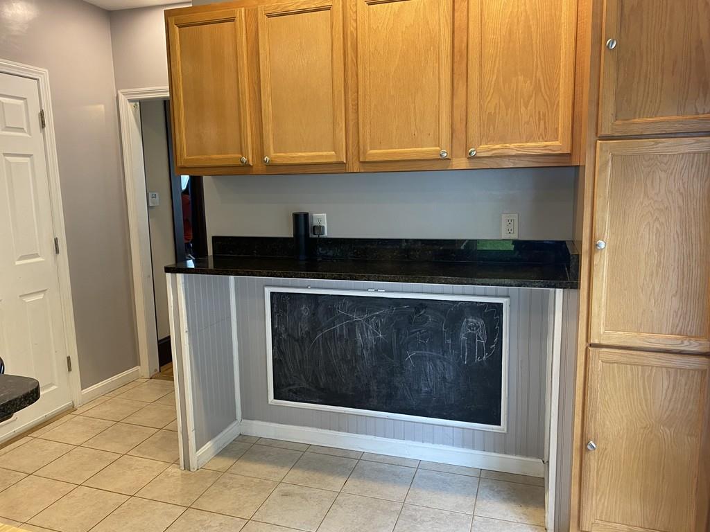 2 Mystic Street Worcester, MA 01607 - Photo 5 of 33