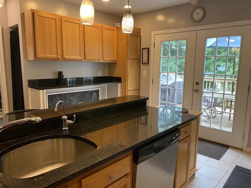 2 Mystic Street Worcester, MA 01607 - Photo 6 of 33