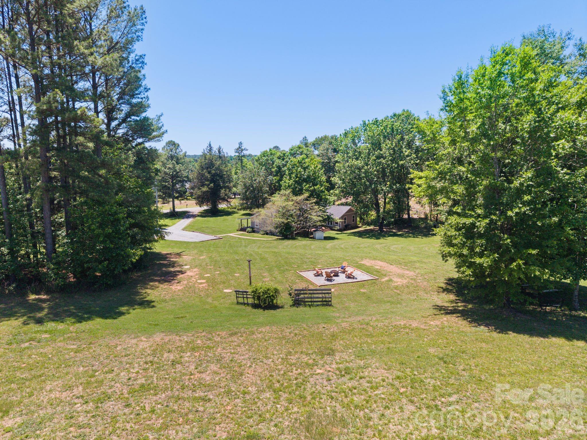 527 Floyd Blackwell Road Tryon, NC 28782 - Photo 38 of 41
