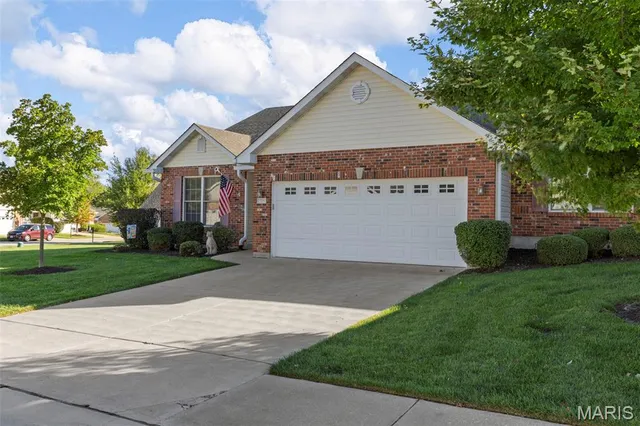 $359,900 | 519 Villa Piazza Court, Unit 27A, O'Fallon, MO 63366