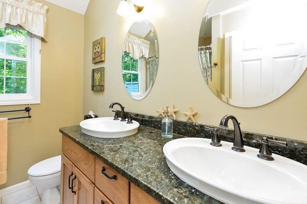13 Auburn Road Franklin, MA 02038 - Photo 21 of 29 Gallery Image 21